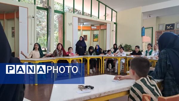 دورهمی‌ شاهنامه خوانان کوچک و بزرگ در کانون فرهنگی هنری شماره یک کرج 