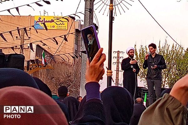 اجتماع مردم رباط‌کریم در سوگواری رهبر معظم انقلاب