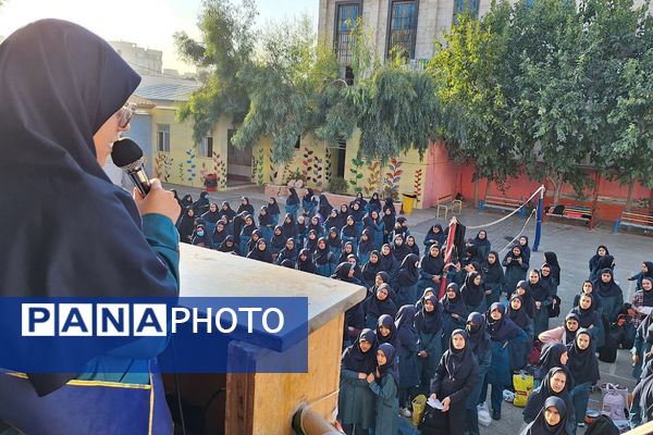 برگزاری انتخابات همیار مشاور در آموزشگاه شاهد نجمه ناحیه دو شهرری 