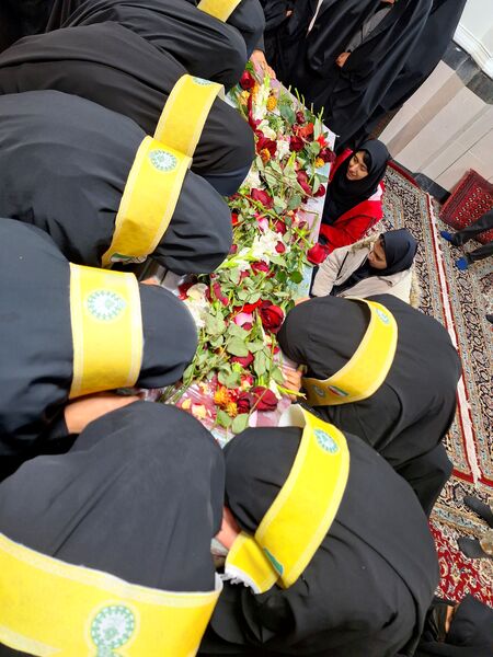 استقبال از شهید گمنام ، تجلی همبستگی و وحدت مردم در پاسداشت شهدا 