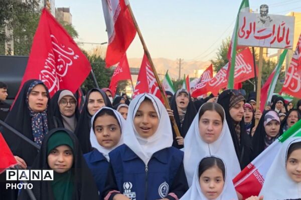 رزمایش ۵۰۰۰هزارنفری جانفدای ایران با نیابت از آقای شهید،با حضور فرهنگیان شهرستان قدس