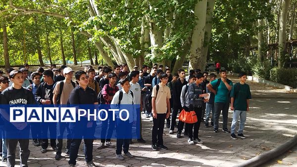 اولین صبحگاه پایه دهمی دبیرستان شاهد ابوذر غفاری نیشابور 