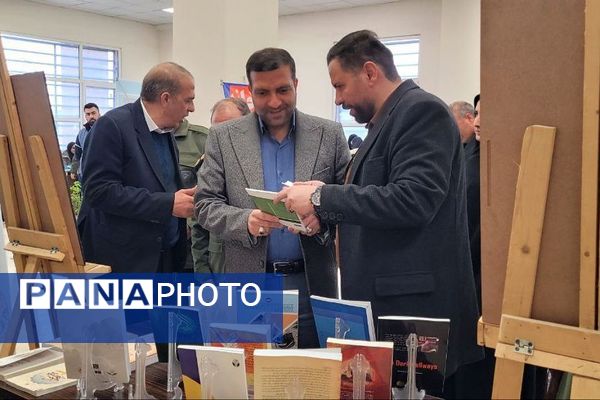 جشنواره غذاهای بومی محلی در سرای محله نسیم شهر