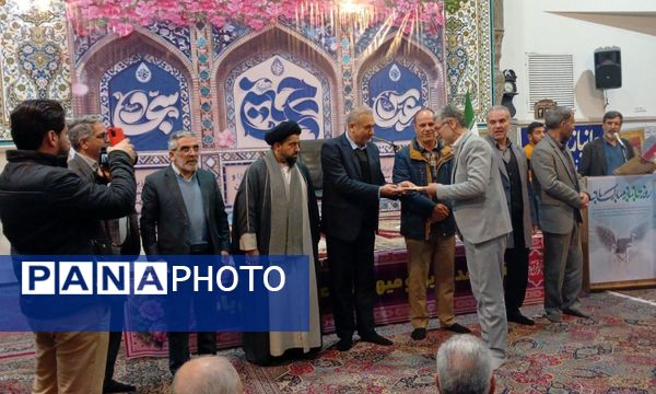  برگزاری ویژه برنامه علمداران انقلاب در محمدشهر کرج