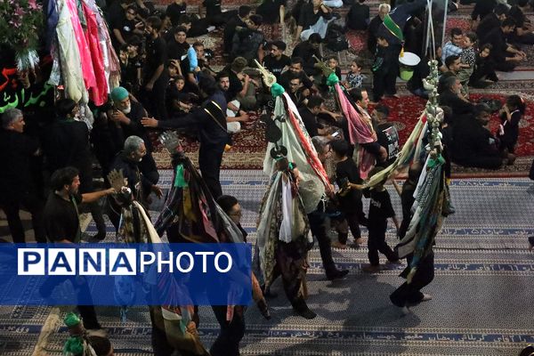 مراسم عزاداری تاسوعا، به رسم آیین‌های ۴۰۰ ساله در خور و بیابانک 