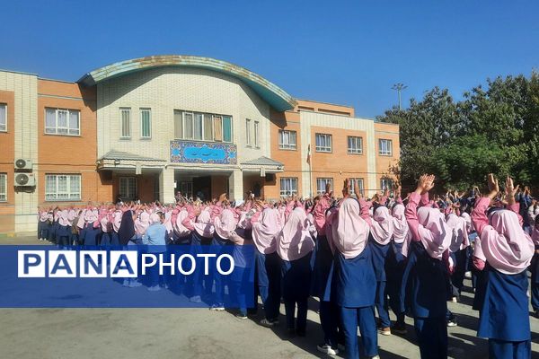  مراسم میلاد حضرت زینب (س)در مدرسه مهرآیین بهارستان دو