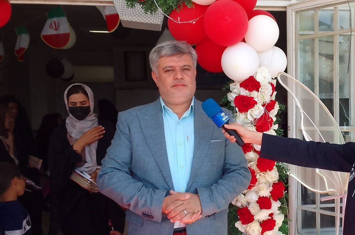  دانش‌آموزان پایه اول سال تحصیلی را با جشن شکوفه‌ها آغاز کردند