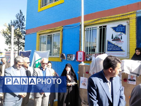 مراسم بازگشایی مدارس و جشن عاطفه‌ها در مدرسه نمونه دولتی خدیجه الکبری(س) قروه