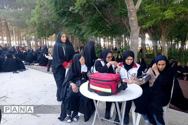 عرفه روز بخشش دیگران و استجابت دعاها