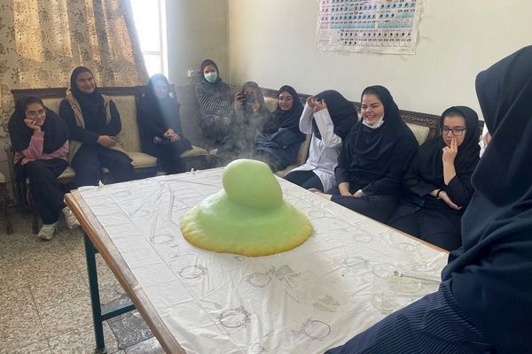 بازدید دانش‌آموزان فیروزکوهی از پژوهش‌سرای شهدای هسته‌ای 