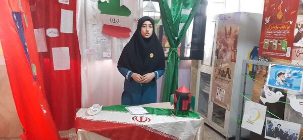 نمایشگاه انقلاب در مدرسه حضرت خدیجه(س) شیروان 