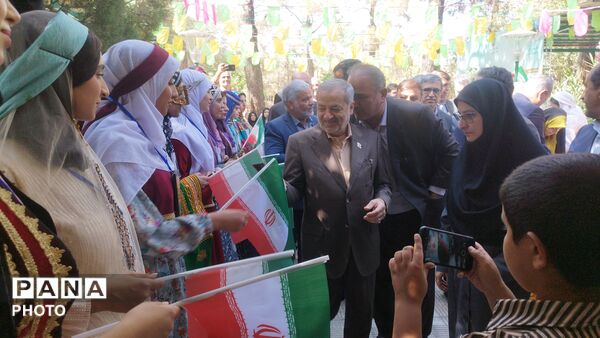 بیست‌وپنجمین اردوی کشوری دانش‌آموزان عشایر دختر در اصفهان با حضور وزیر آموزش و‌پرورش