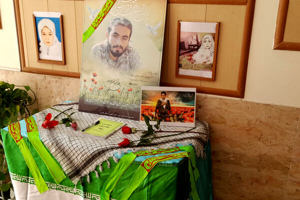 برگزاری محفل انس با قرآن در دبستان دخترانه شاهد صمیمی شهرستان آباده
