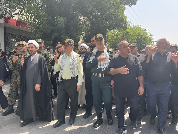 تشییع پیکر شهید ایمان وحیدی در آشخانه