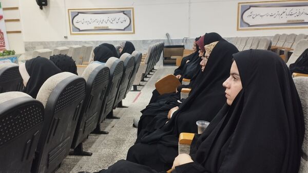 برگزاری همایش رای‌اولی‌ها در خلیل‌آباد