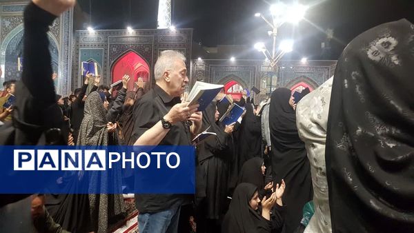 شکوه حضور زائران ومجاوران حرم مطهر رضوی در مراسم شب قدر نوزدهم ماه رمضان