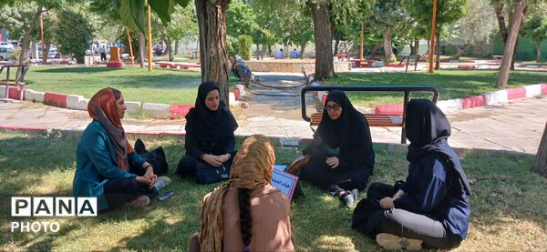 هم‌اندیشی دانش‌آموزان کامیارانی با محوریت «نوجوان تمدن‌ساز» و فرهنگ عفاف و حجاب