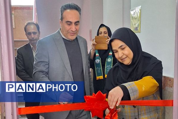 افتتاح اتاق بهداشت دبستان حنانه ناحیه دو شهرری به مناسبت دهه فجر 