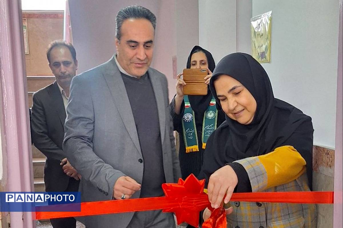 افتتاح اتاق بهداشت دبستان حنانه ناحیه دو شهرری به مناسبت دهه فجر 