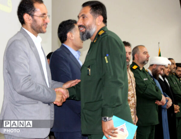 آیین تکریم و معارفه فرمانده سپاه سملقان؛ تجدید پیمان خدمت 