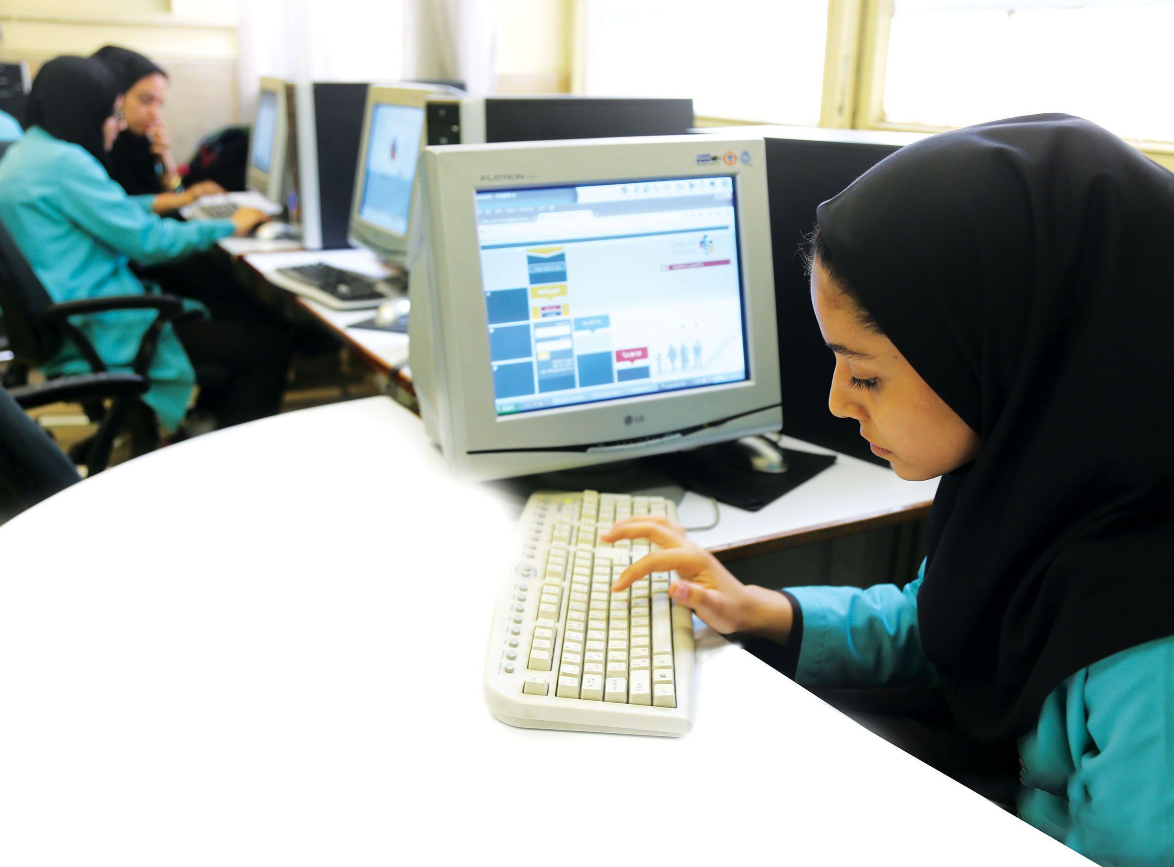 آینده نوجوانان در گرو مدیریت آگاهانه رسانه‌های اجتماعی است