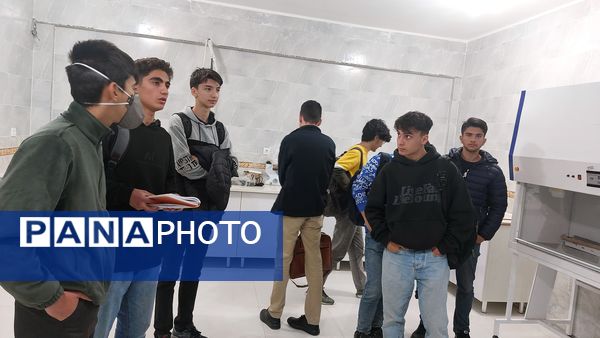 کارگاه آشنایی با تجهیزات آزمایشگاه کشت سلول و تکنیک‌های آسپتیک