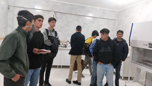 کارگاه آشنایی با تجهیزات آزمایشگاه کشت سلول و تکنیک‌های آسپتیک
