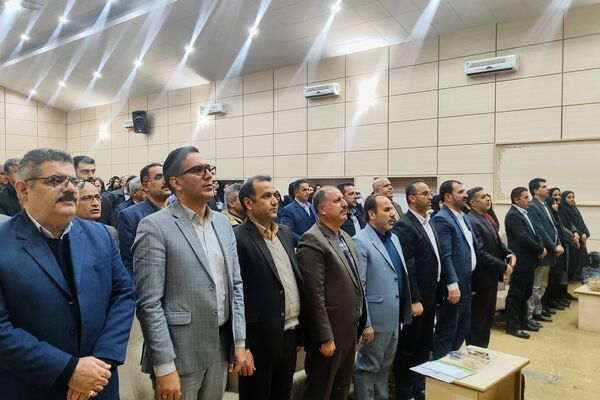 نشست مدیران استان کردستان و مشاور وزیر آموزش و پرورش با محوریت پویش ملی«بر مدار مقاومت»