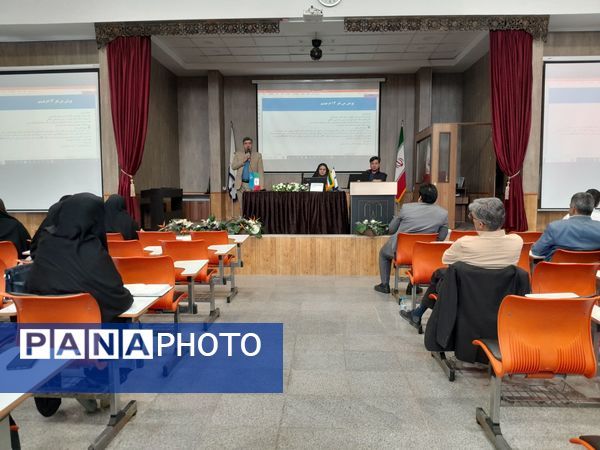 جلسه معاونین و مربیان پرورشی  ناحیه سه در دبیرستان مصلی نژاد حضرت زهرا(س)