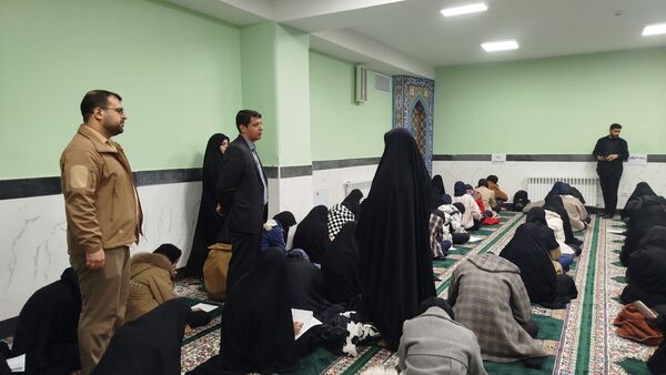 آزمون کتبی مسابقات قرآن و عترت دانش آموزان دخترانه  متوسطه 