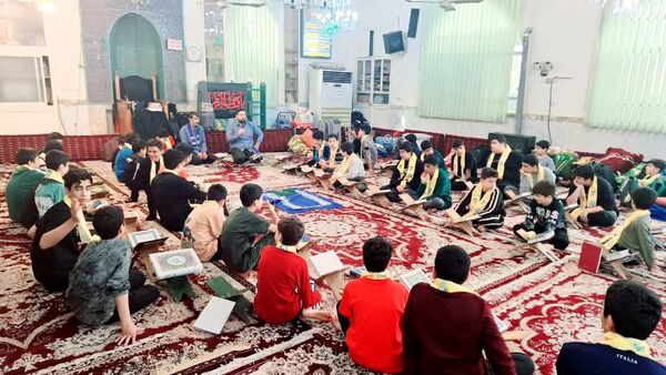 اعتکاف دانش‌آموزی در گرگان