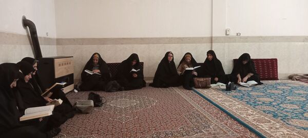 برگزاری مسابقه حفظ قرآن بین جوانان و نوجوانان حلقه صالحین
