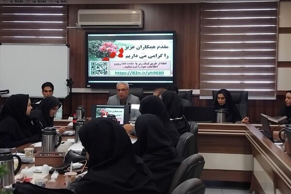 برگزاری جلسه آموزشی سرگروه های آموزشی قطب شهرری به میزبانی ناحیه یک شهرری