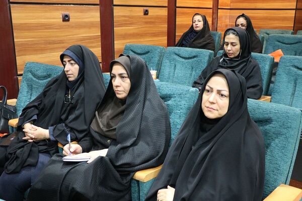 حضور مدیران ناحیه دو شهرری در مراسم تقدیر از مدیر و معاونین اسبق ناحیه 