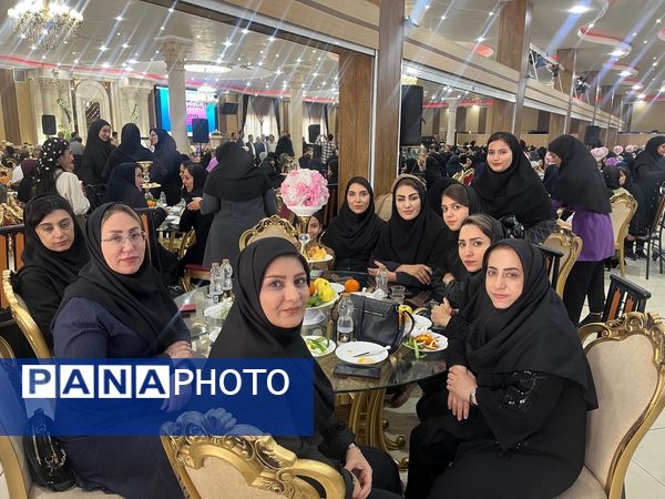 همایش هفته معلم شهرستان آبیک 