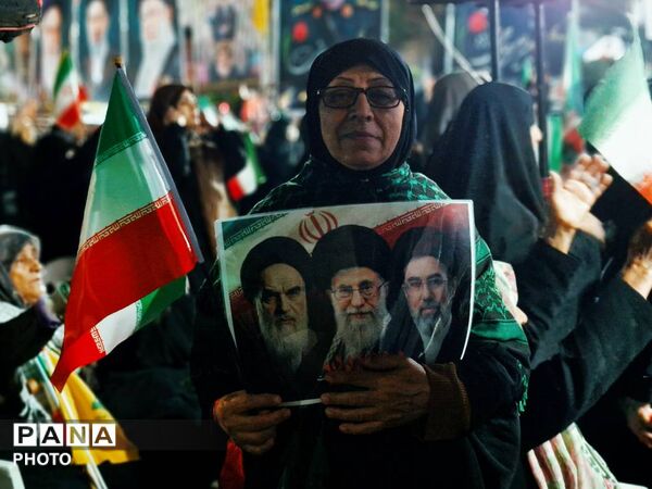 اجتماع حامیان آرمان‌های انقلاب اسلامی در گلوگاه 