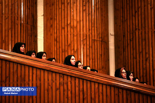 دیدار رییس‌جمهور با فرهنگیان و دانشجو معلمان