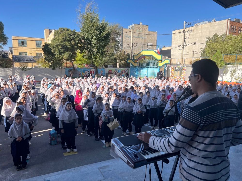 برپایی جشن آغاز سال تحصیلی در دبستان حاج عباس صفرپور