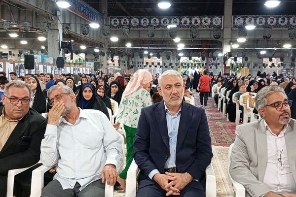 همایش خانوادگی زیر سقف آرامش در مصلی نسیم‌شهر