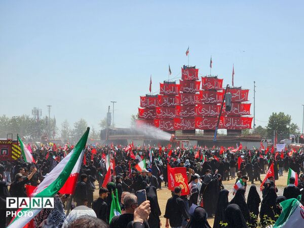 آخرین سلام یک ملت به رهبر شهید