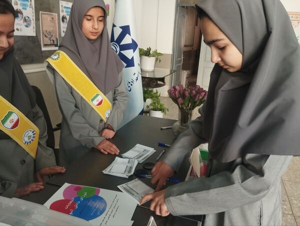 بیست و هشتمین انتخابات شورای دانش‌آموزی در دبیرستان فرزانگاه ۵ ناحیه سه