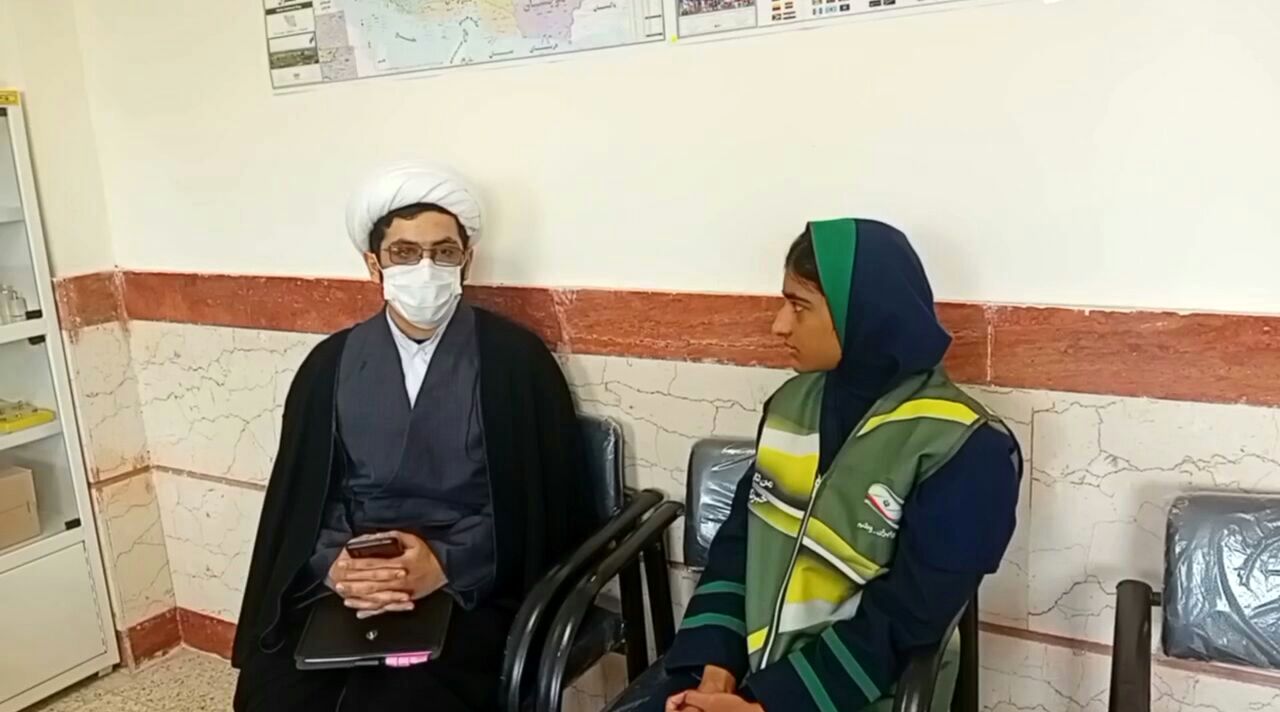 وظیفه دانش‌آموزان در زمان غیبت، افزودن بر تفکر و اندیشه خود است