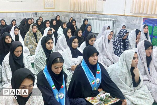 زنگ نماز در هنرستان حضرت معصومه شهرستان شیروان