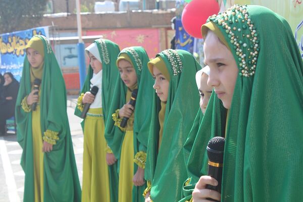 اولین جشن جوانه‌ها در مدرسه نشاط بهارستان‌2