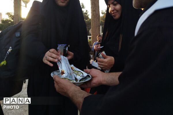 دانشگاه آزاد شهرقدس؛ مأمن زائران اردبیلی در مسیر وداع با رهبر شهید