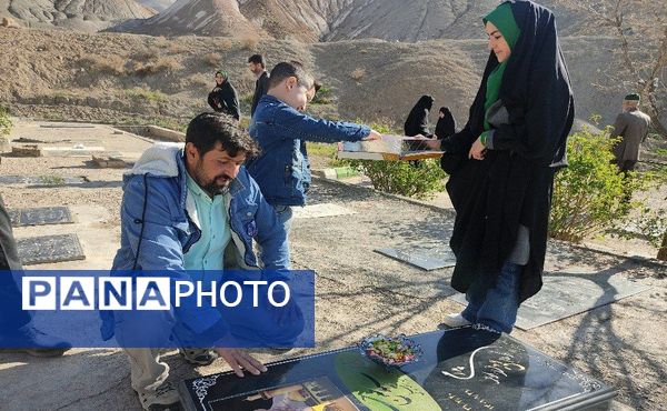  نماز عید سعید فطر در جوار شهدای شهر بار