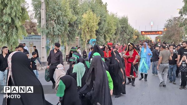 مراسم علَم کشی و کاروان نمادین اسرای کربلا در قم