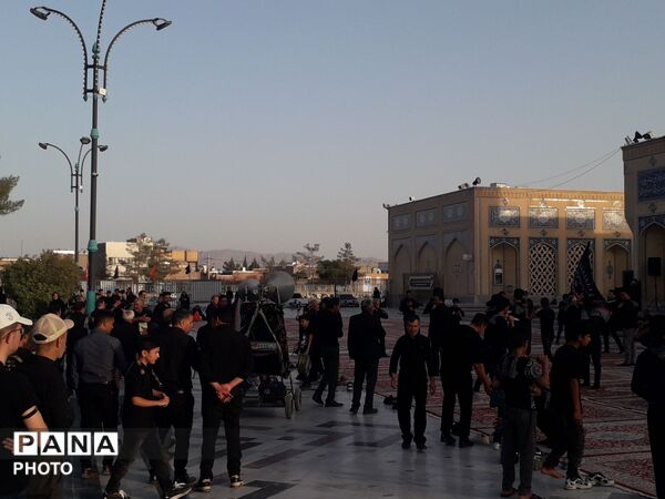 حضور دسته های عزاداری هیئت حسینی روستای تل آباد در زیارتگاه شهید آیت الله مدرس