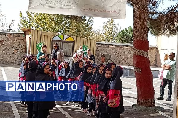 برگزاری جشن شکوفه های کلاس اولی در مدارس میقات و حضرت معصومه (س) منطقه پردیس 