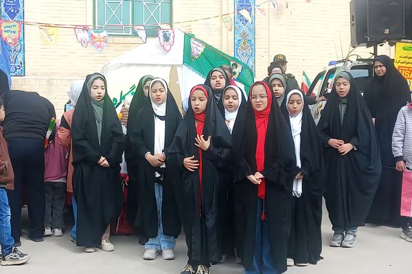 حضور گسترده مردم نیر در راهپیمایی ۲۲ بهمن